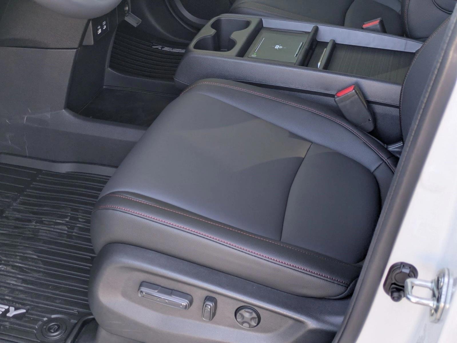 Thumbnail: 2026 Honda Odyssey - 4