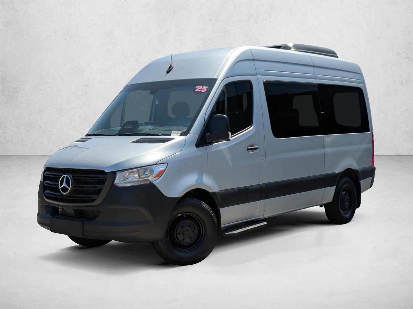 Thumbnail: 2025 Mercedes-Benz Sprinter - 1