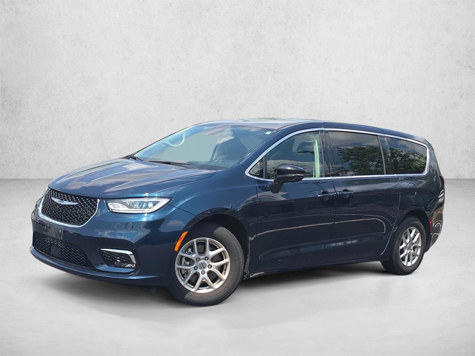 Thumbnail: 2024 Chrysler Pacifica - 1