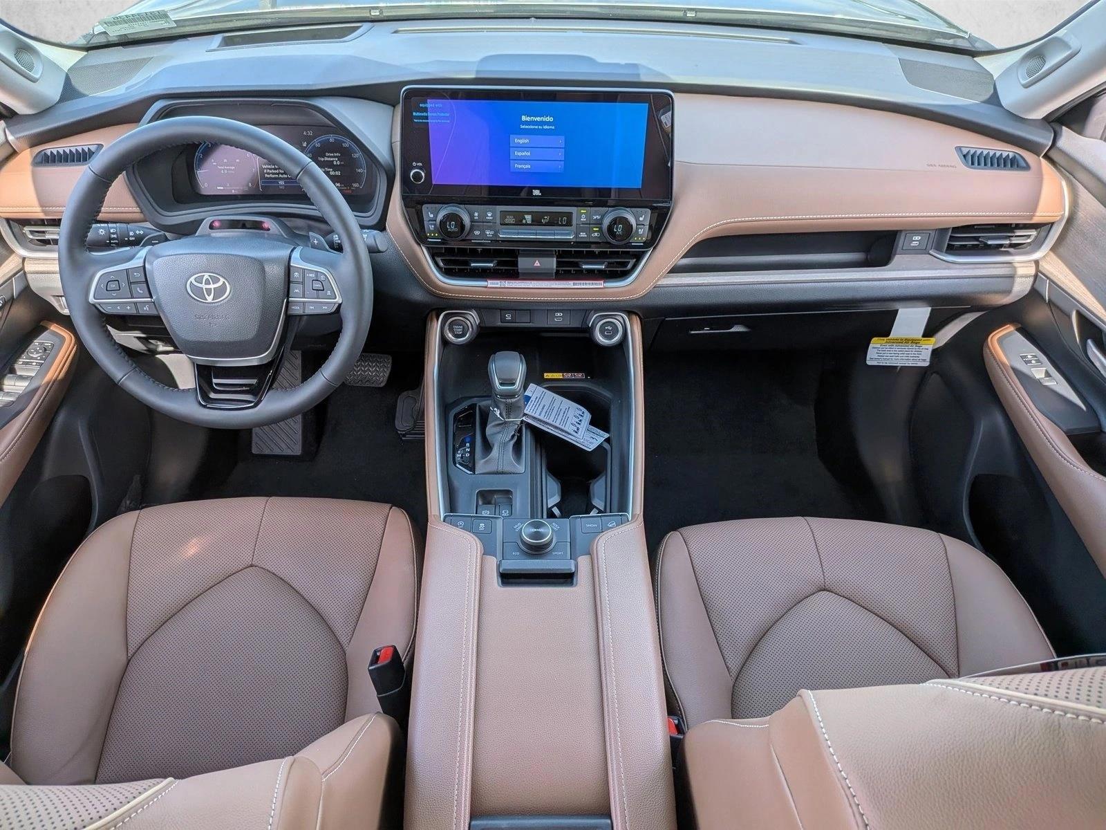 Thumbnail: 2026 Toyota Grand Highlander - 3
