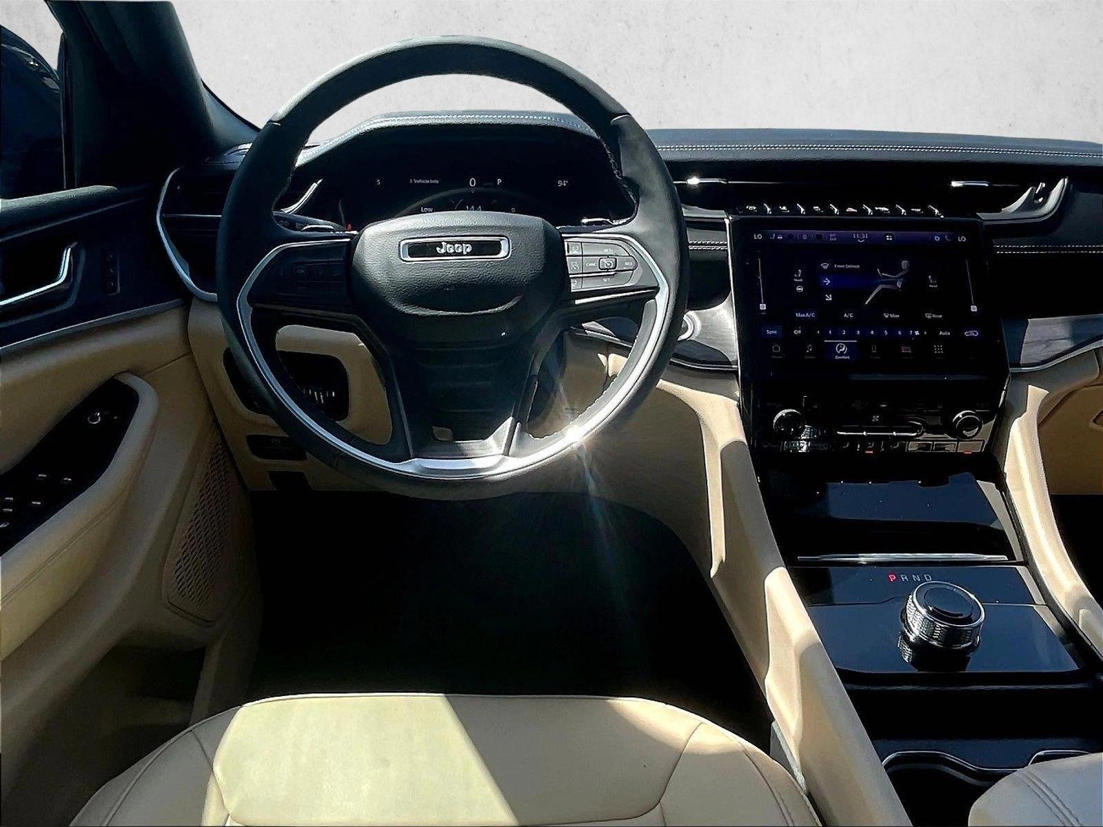 Thumbnail: 2025 Jeep Grand Cherokee - 4