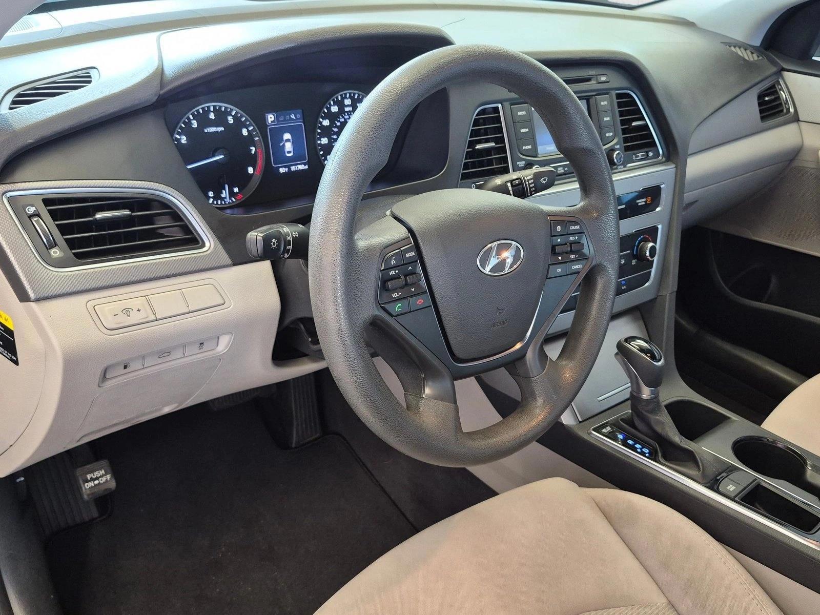 Thumbnail: 2015 Hyundai Sonata - 3