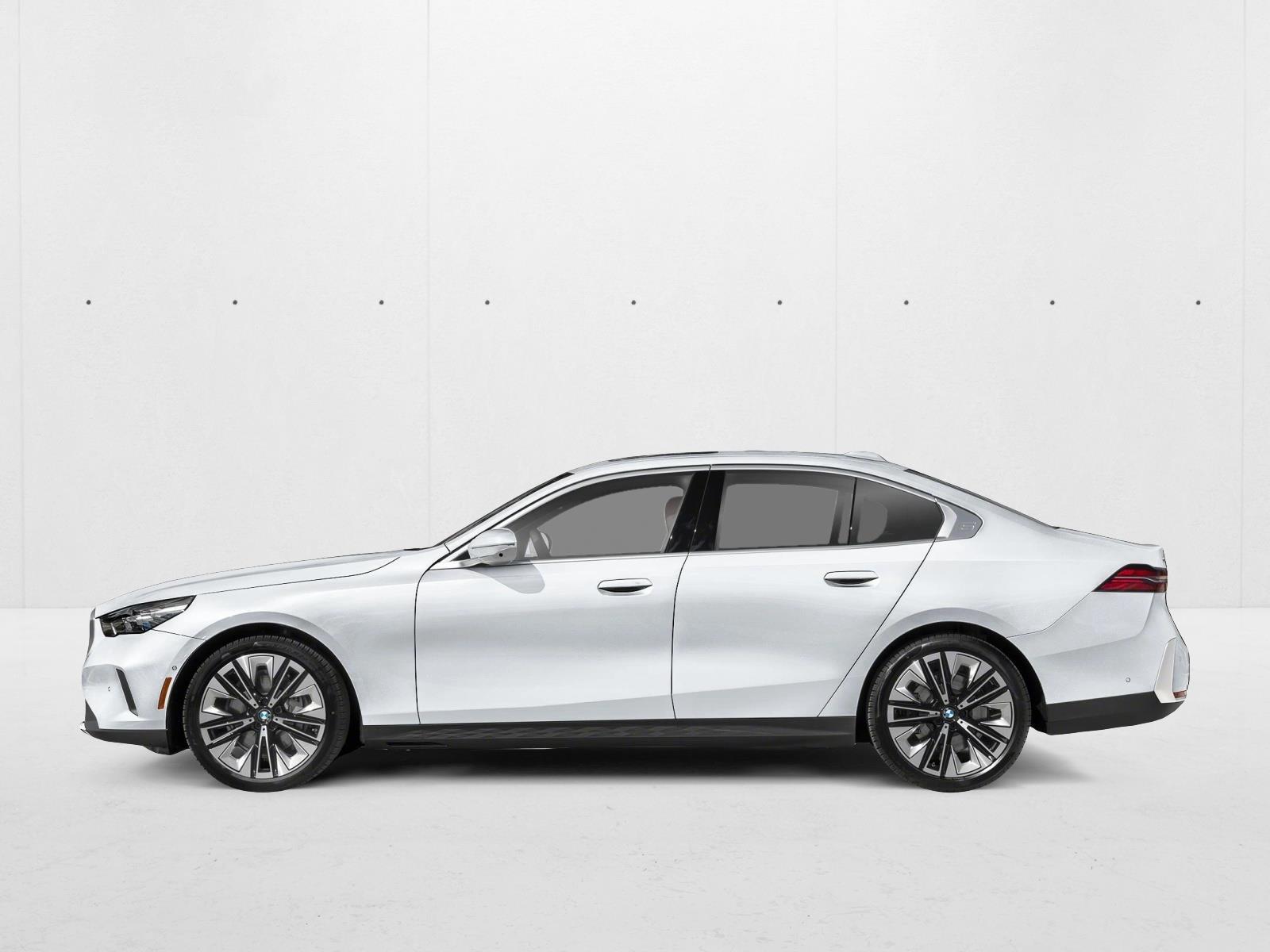 Thumbnail: 2027 BMW 5 Series - 2