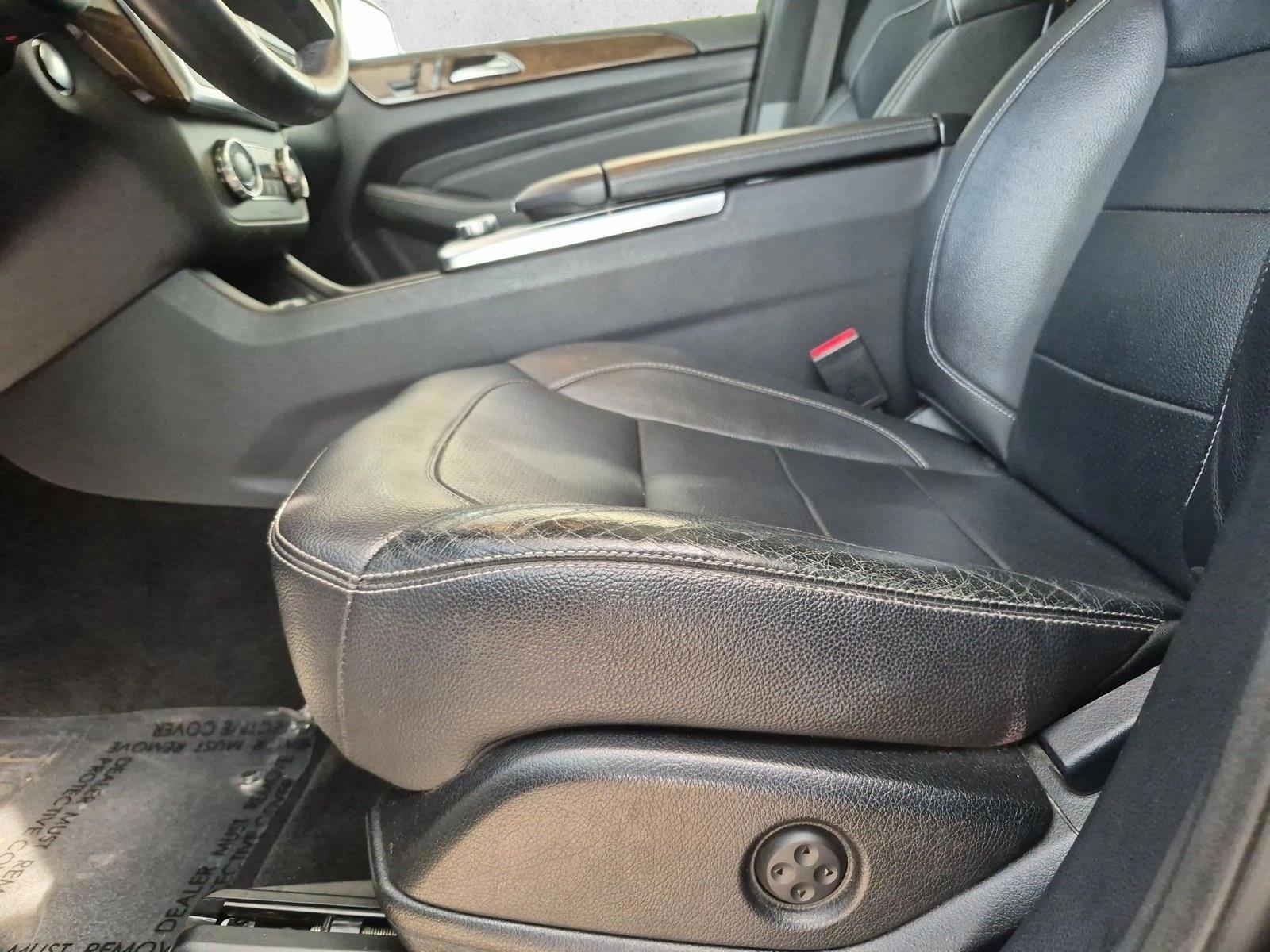 Thumbnail: 2015 Mercedes-Benz M-Class - 4