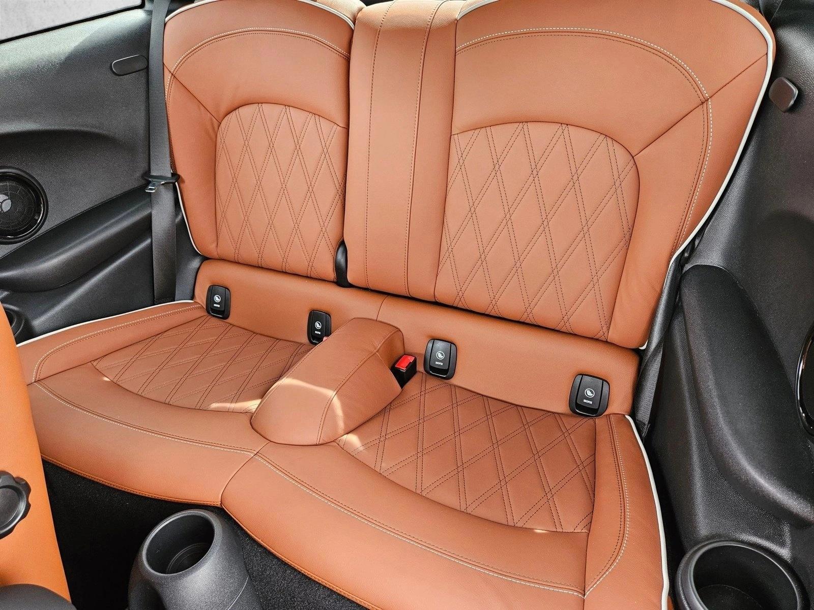 Thumbnail: 2024 MINI Cooper Hardtop - 4