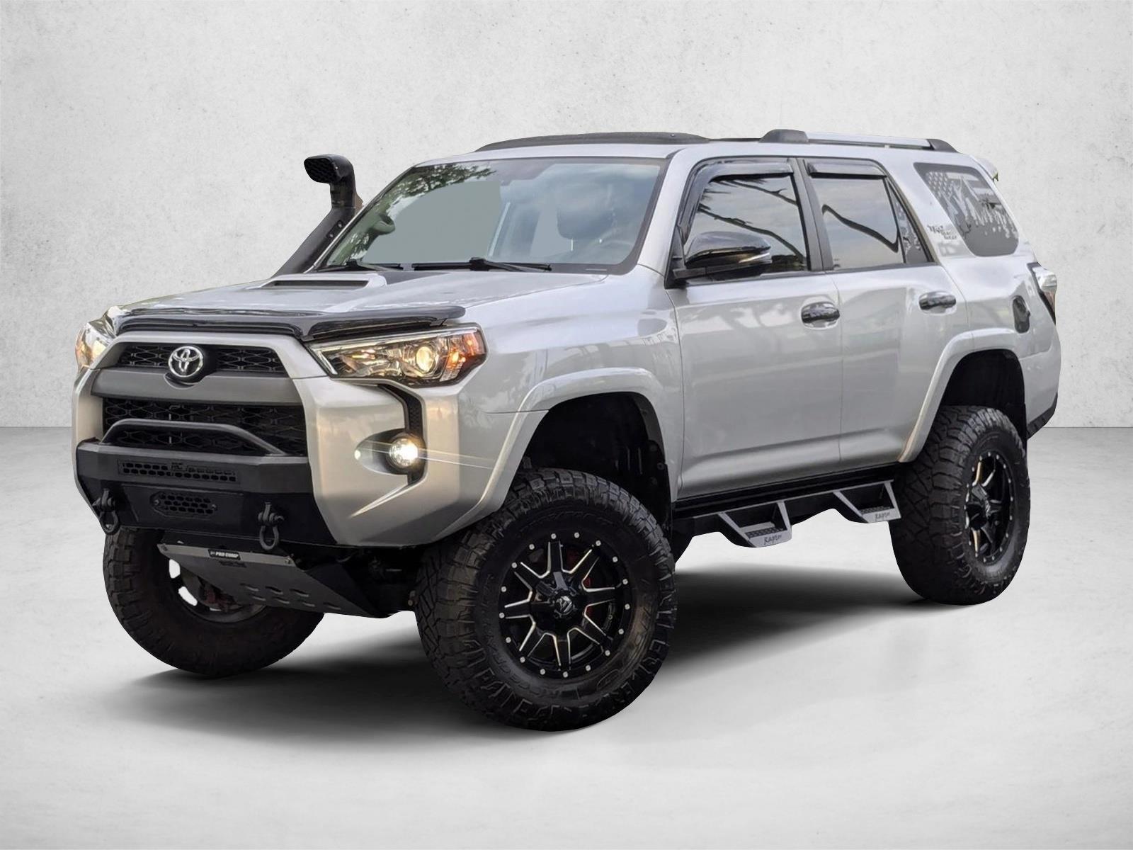Thumbnail: 2018 Toyota 4Runner - 1