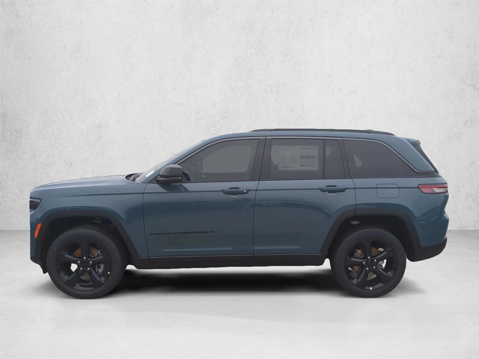 Thumbnail: 2026 Jeep Grand Cherokee - 2