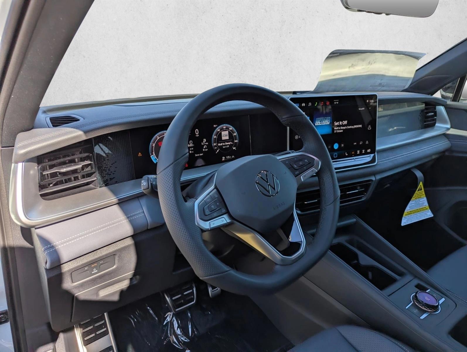 Thumbnail: 2026 Volkswagen Tiguan - 3