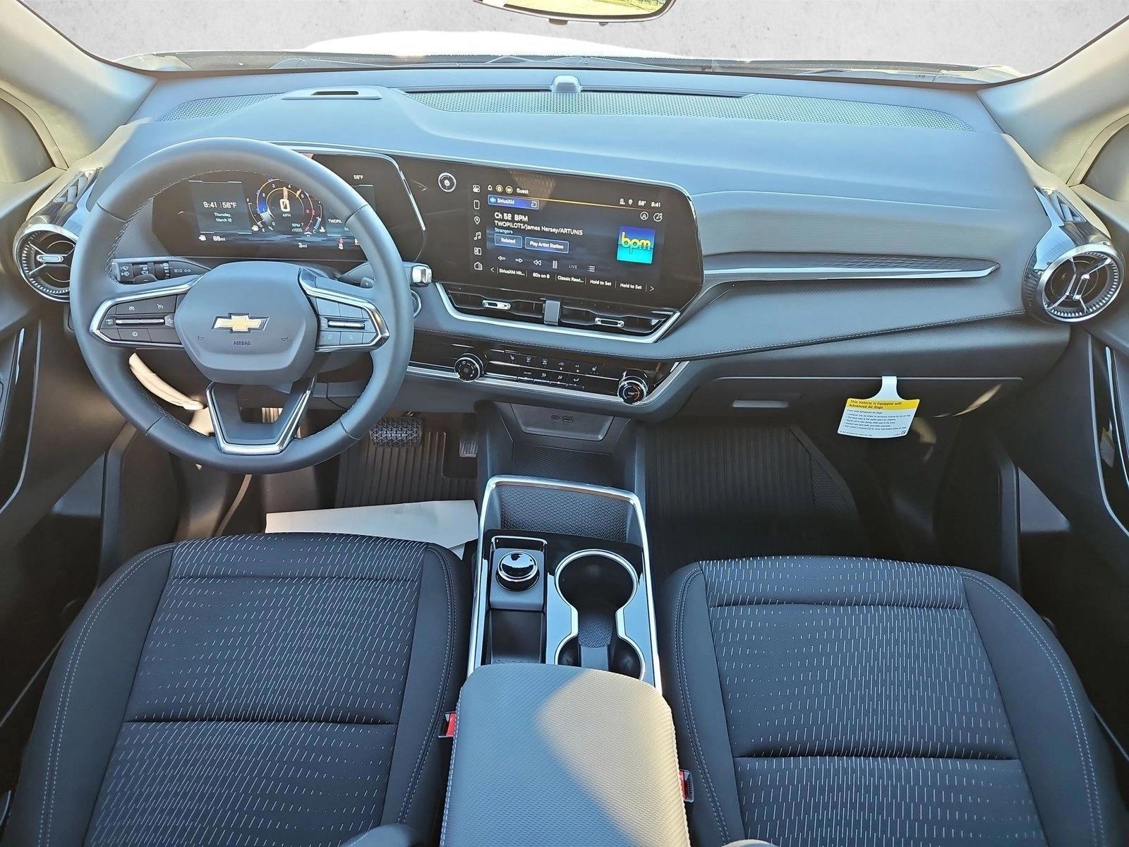 Thumbnail: 2026 Chevrolet Equinox - 4