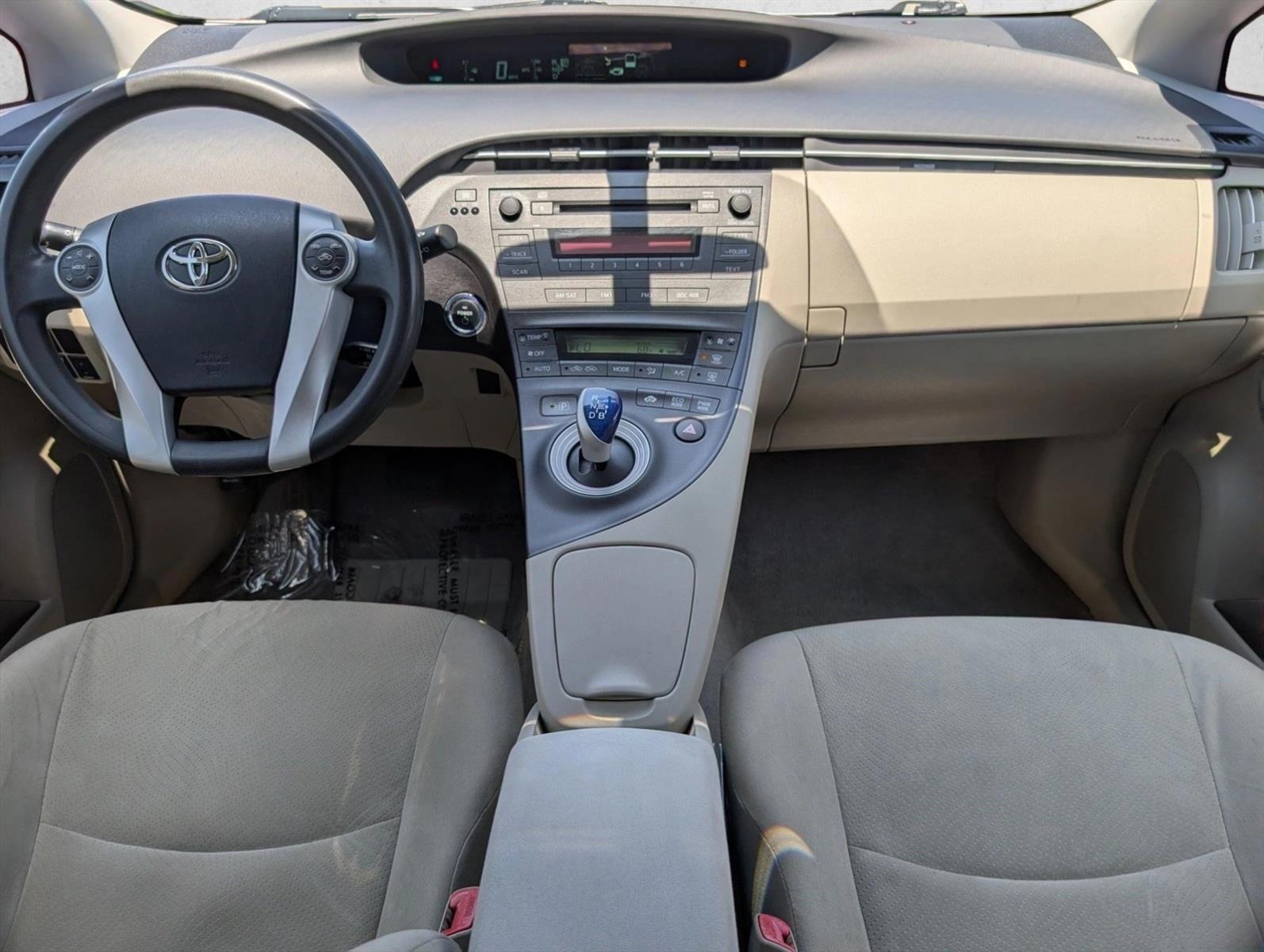 Thumbnail: 2010 Toyota Prius - 4