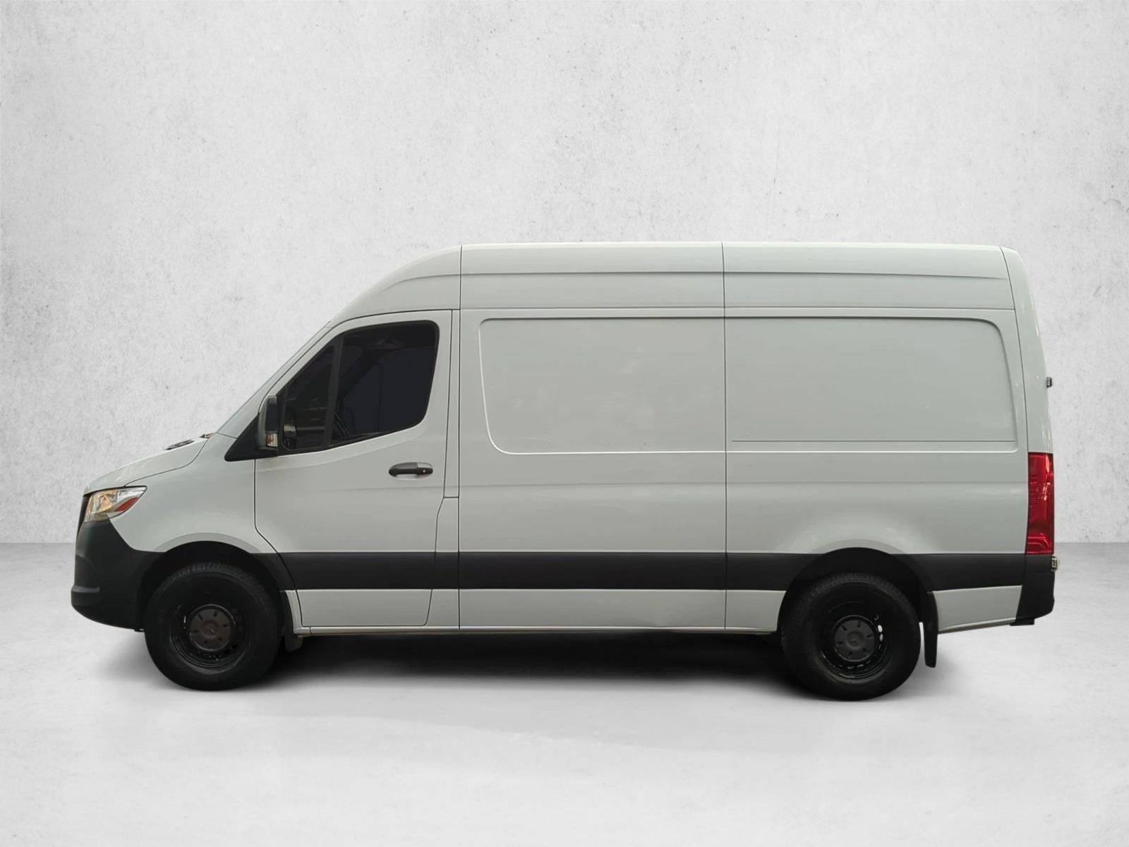 Thumbnail: 2020 Mercedes-Benz Sprinter - 2