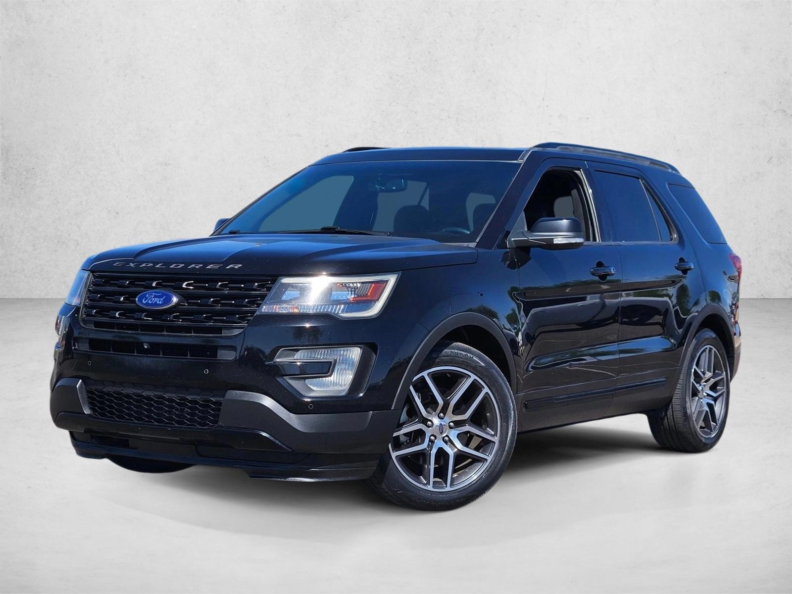Thumbnail: 2016 Ford Explorer - 1