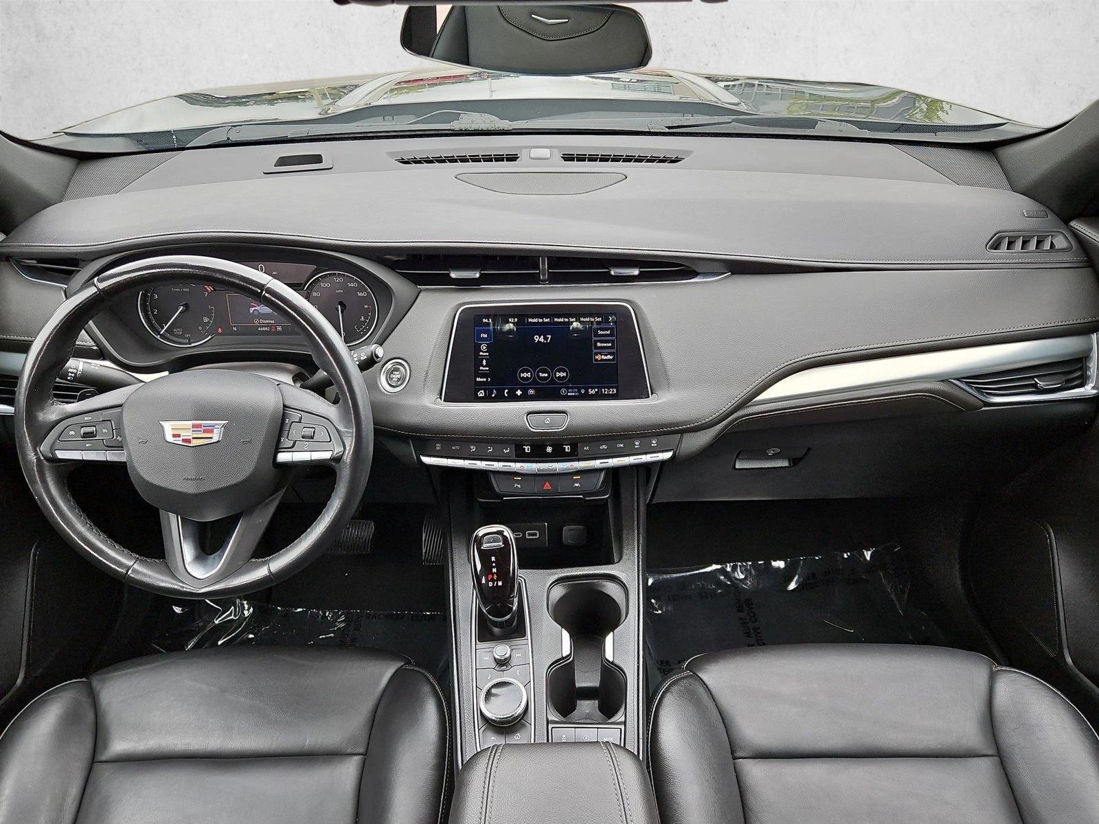 Thumbnail: 2023 Cadillac XT4 - 3