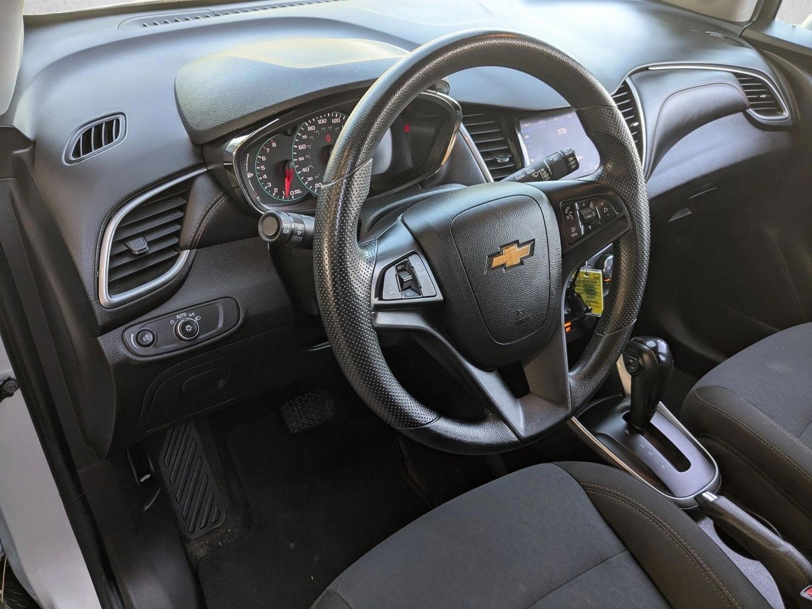 Thumbnail: 2020 Chevrolet Trax - 3