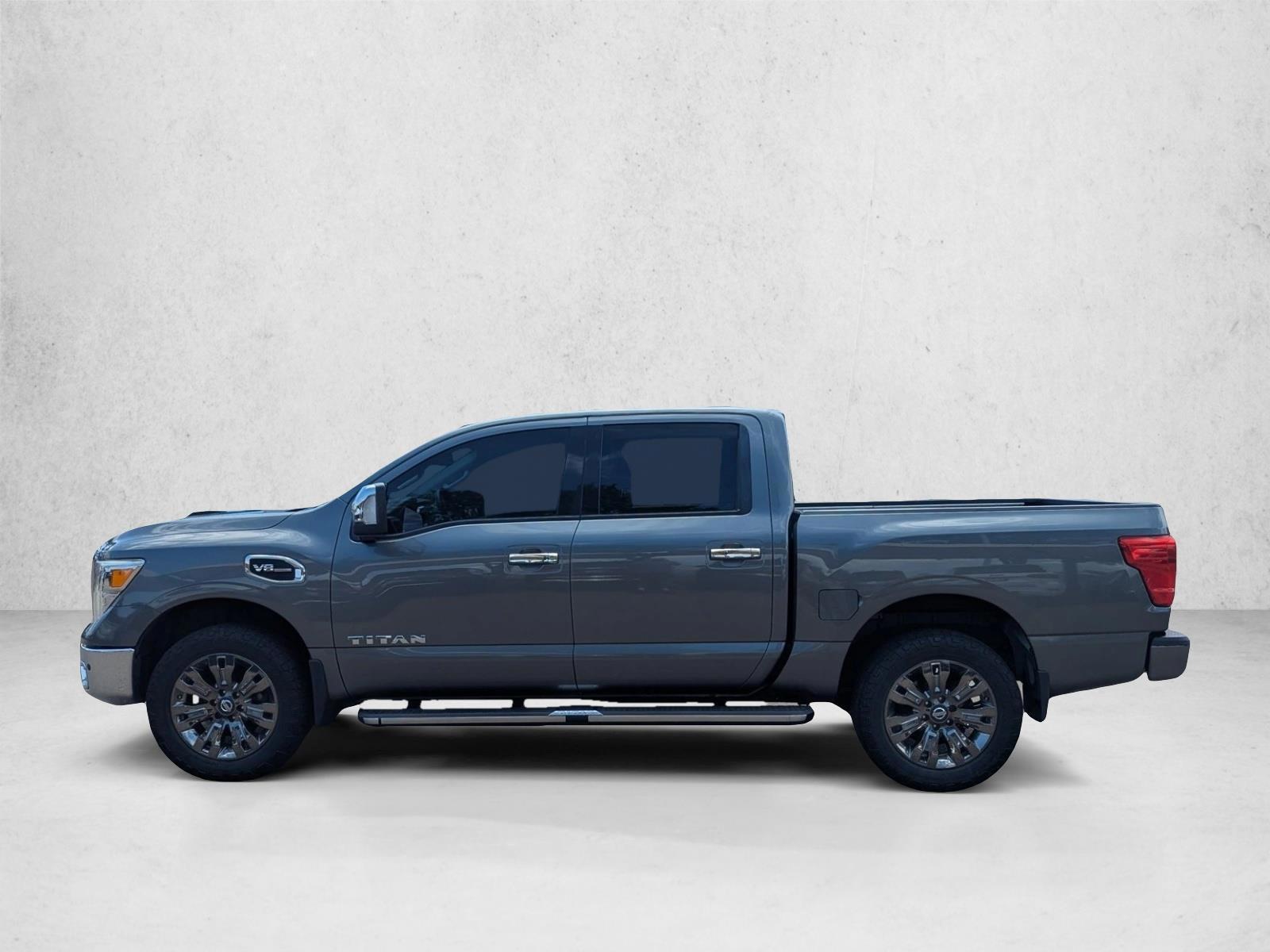 Thumbnail: 2017 Nissan Titan - 2