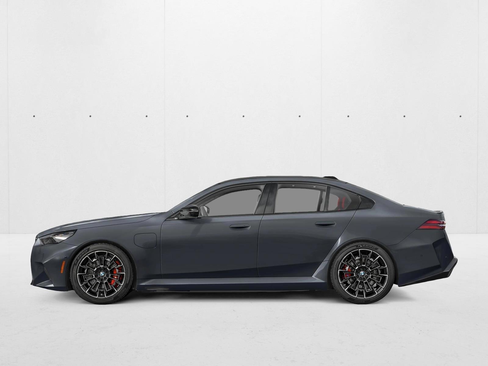 Thumbnail: 2027 BMW M5 - 2