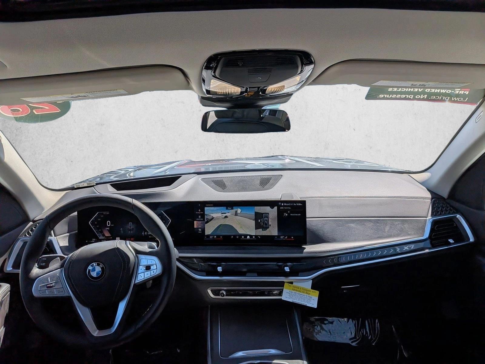 Thumbnail: 2026 BMW X7 - 4