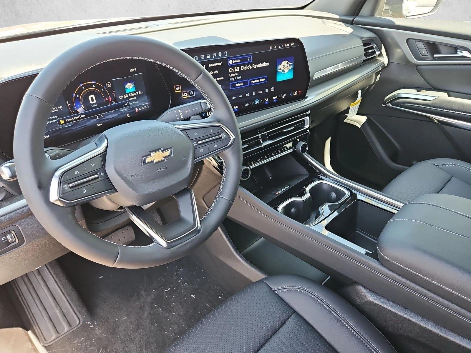 Thumbnail: 2027 Chevrolet Traverse - 3