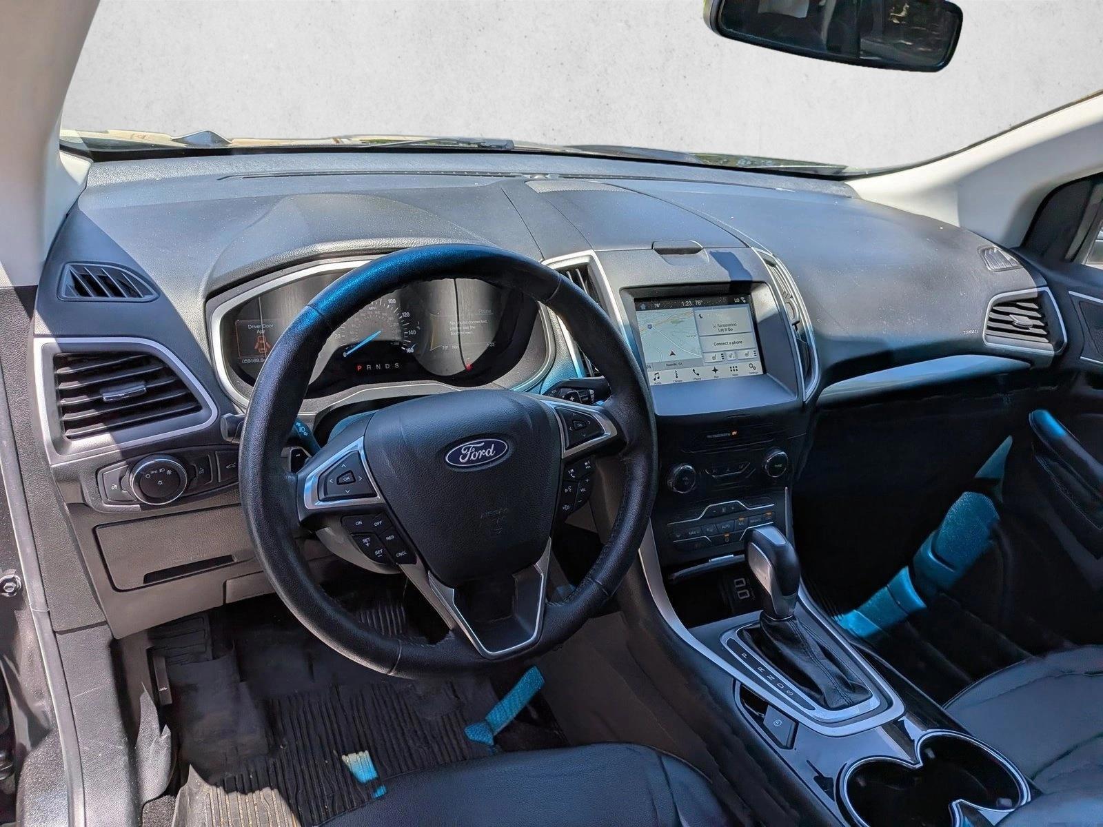 Thumbnail: 2018 Ford Edge - 3