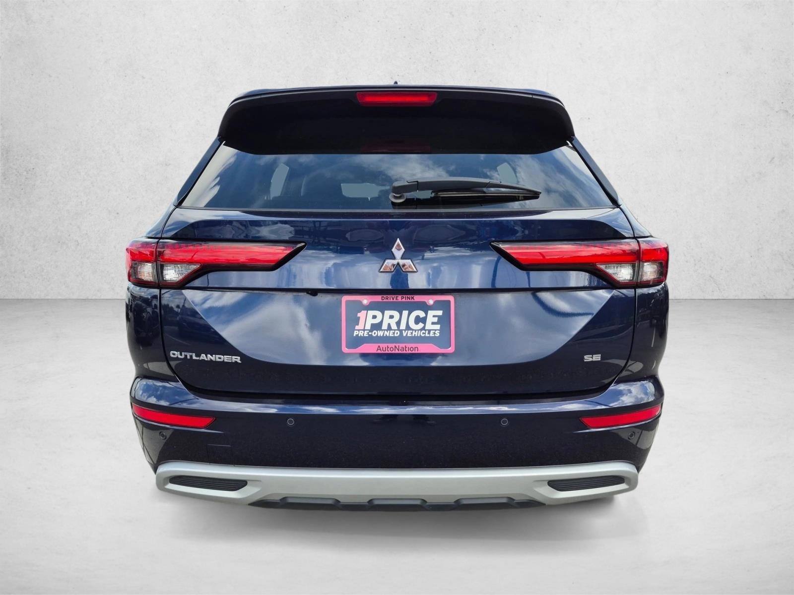 2024 Mitsubishi Outlander 7