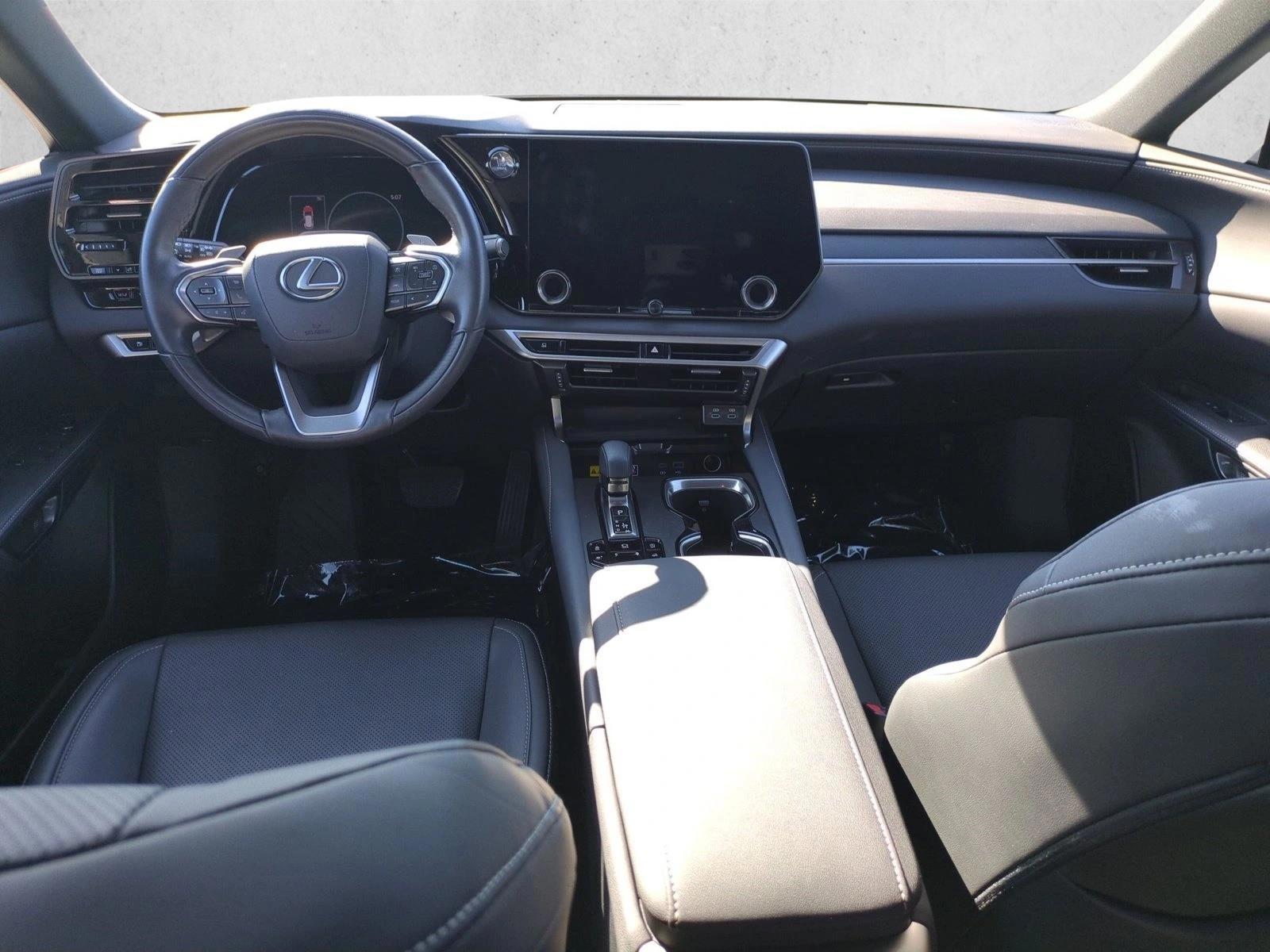 Thumbnail: 2024 Lexus RX - 3