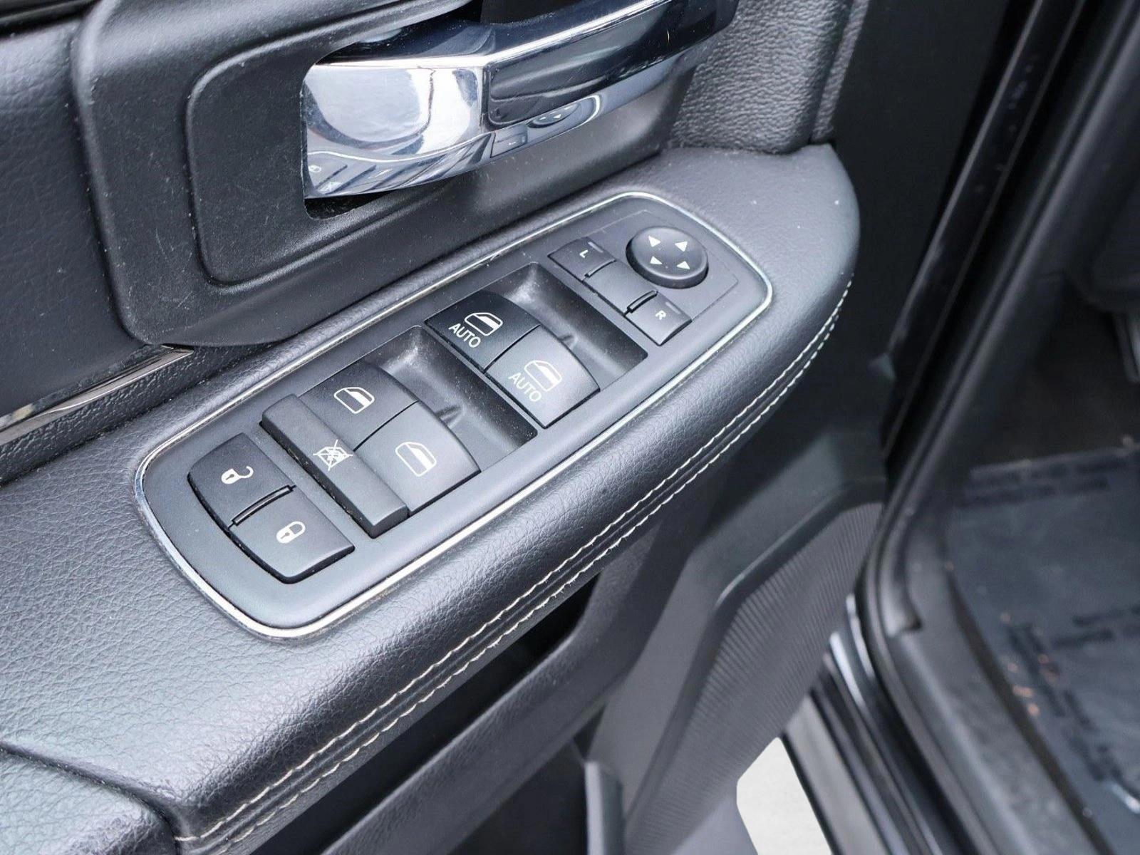 2017 RAM Ram 1500 Pickup Night - Photo 10