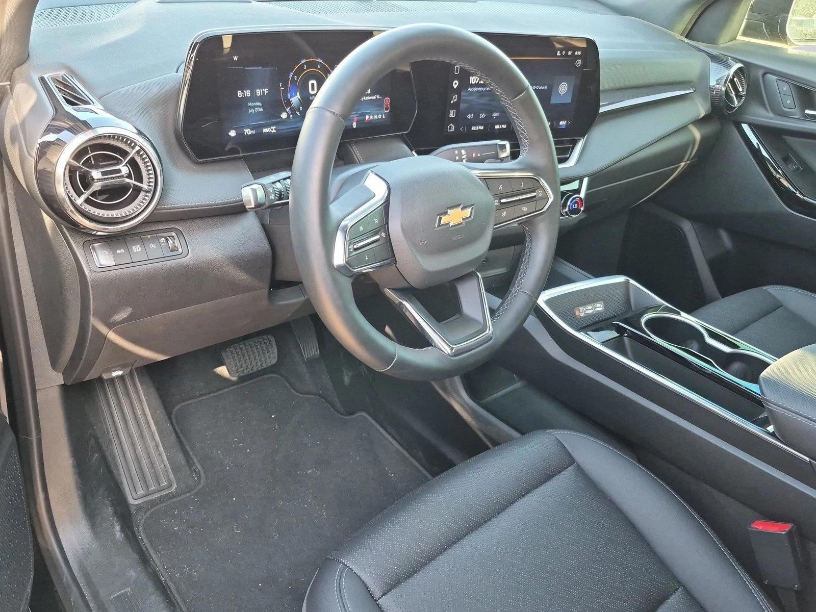 Thumbnail: 2025 Chevrolet Equinox - 3