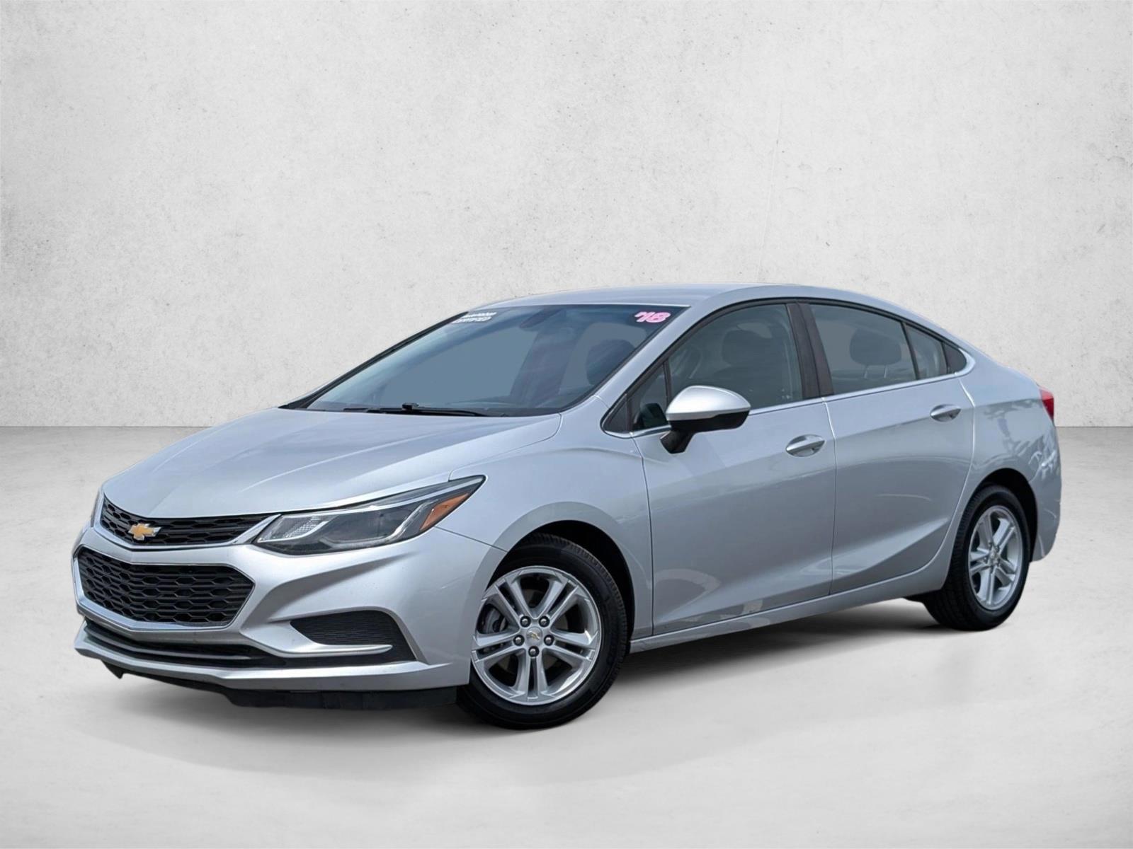 Thumbnail: 2018 Chevrolet Cruze - 1