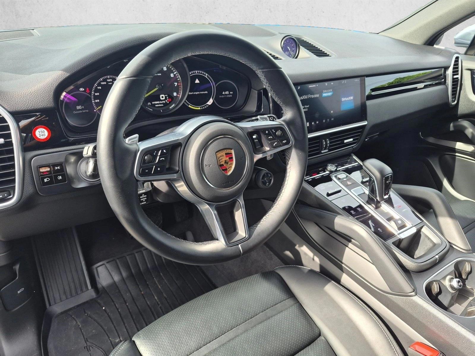 Thumbnail: 2020 Porsche Cayenne - 3