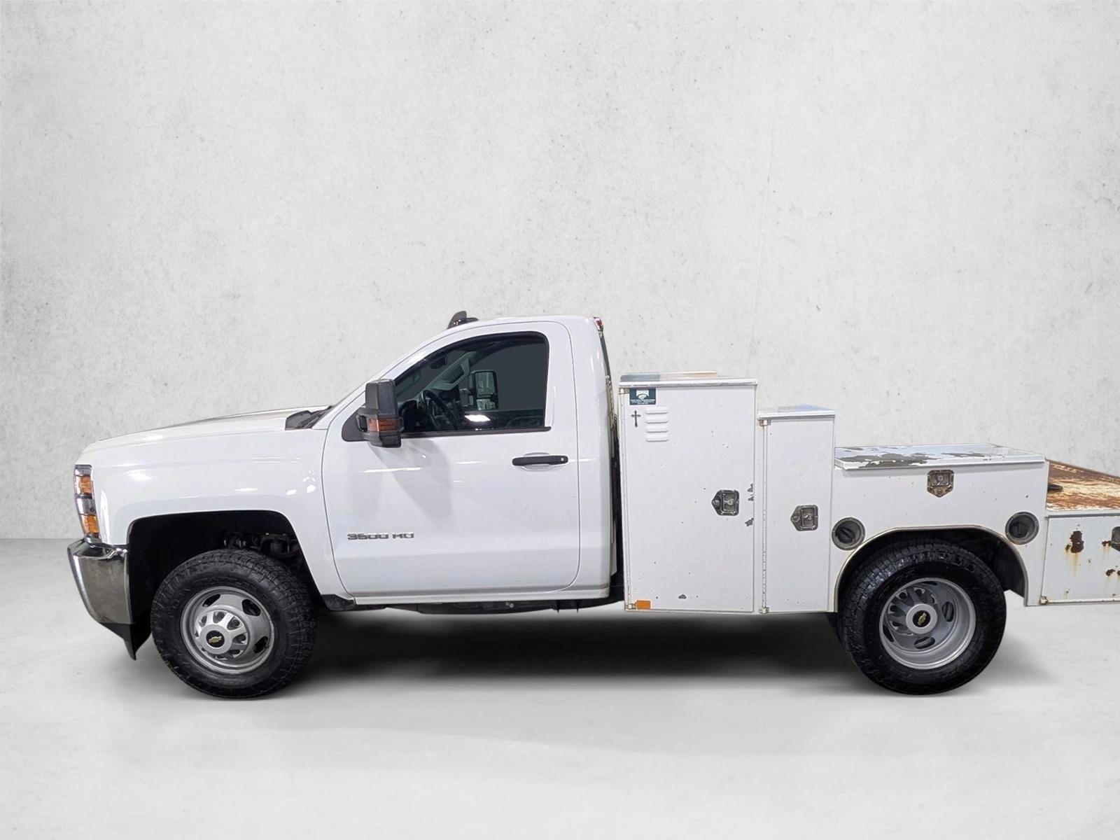 Thumbnail: 2017 Chevrolet Silverado 3500 - 2