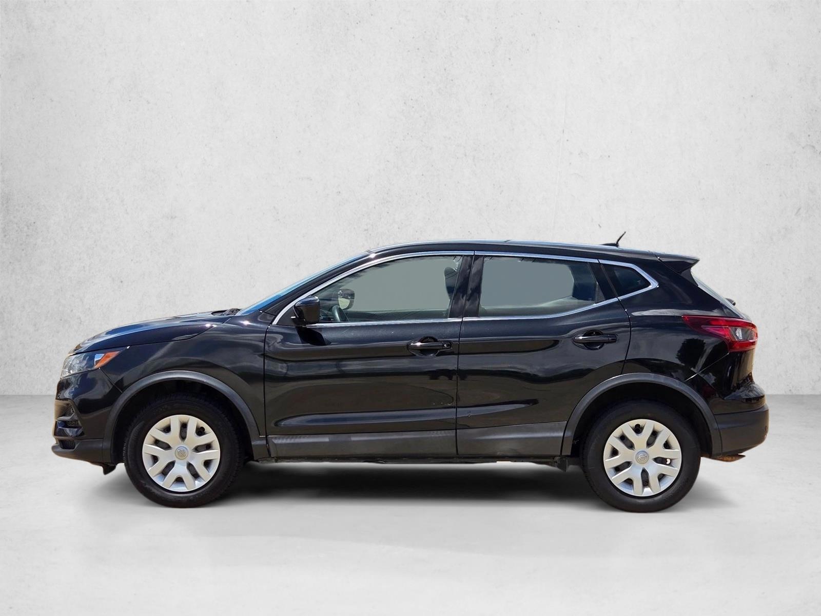 Thumbnail: 2020 Nissan Rogue Sport - 2