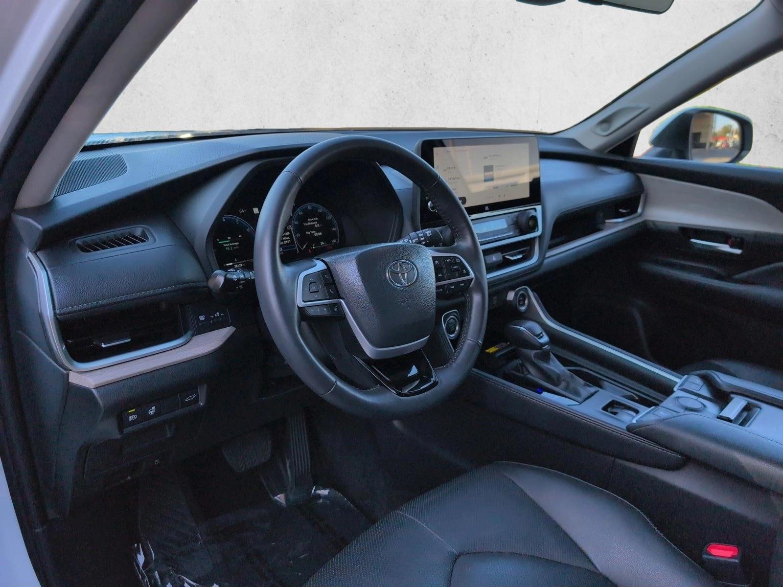 Thumbnail: 2024 Toyota Grand Highlander - 3