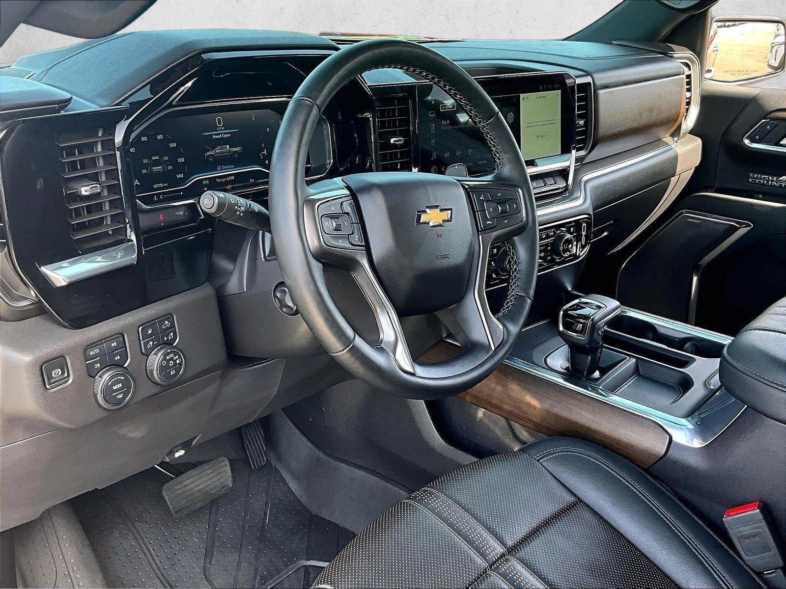 Thumbnail: 2024 Chevrolet Silverado 1500 - 3