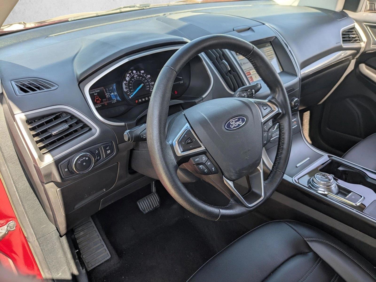 Thumbnail: 2019 Ford Edge - 3