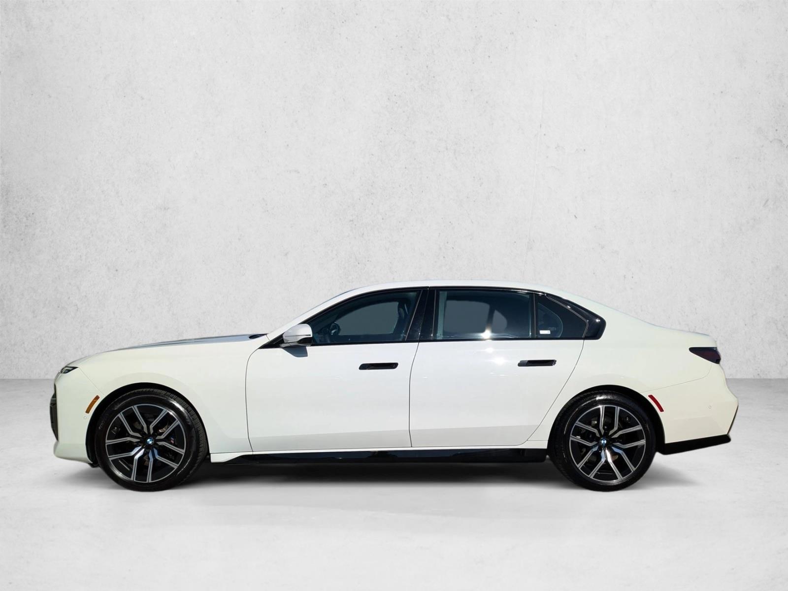 Thumbnail: 2025 BMW 7 Series - 2