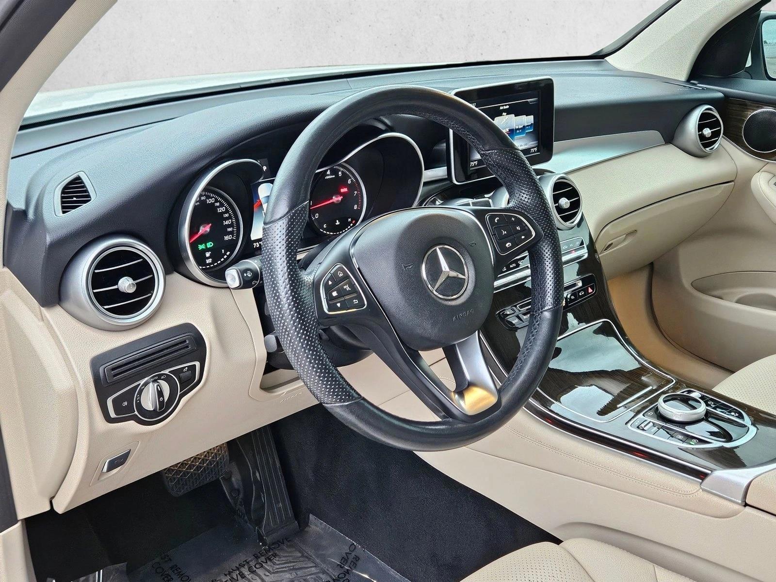 Thumbnail: 2019 Mercedes-Benz GLC - 3