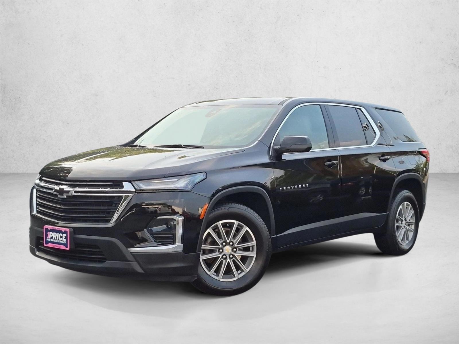 Thumbnail: 2023 Chevrolet Traverse - 1