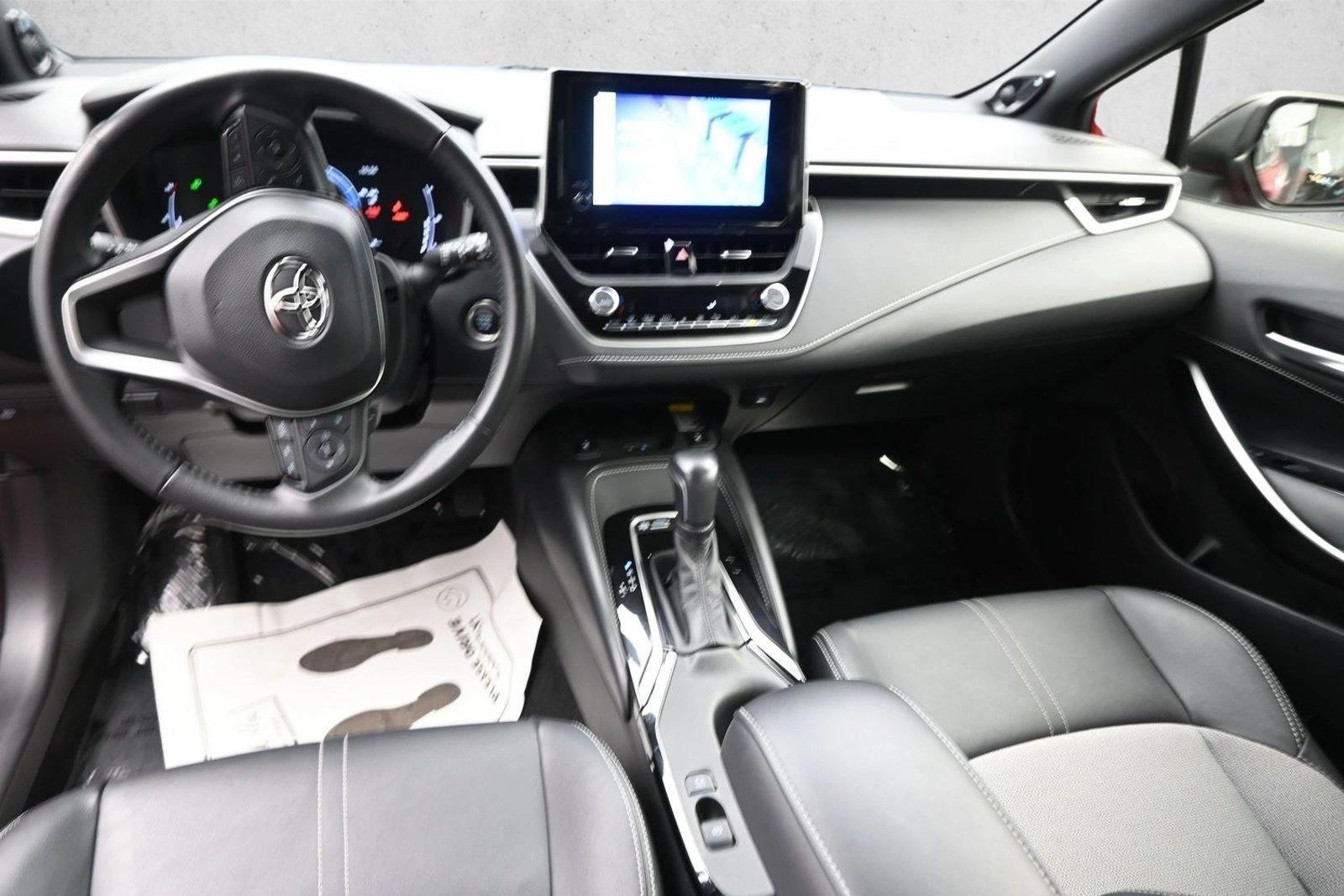 Thumbnail: 2025 Toyota Corolla - 4