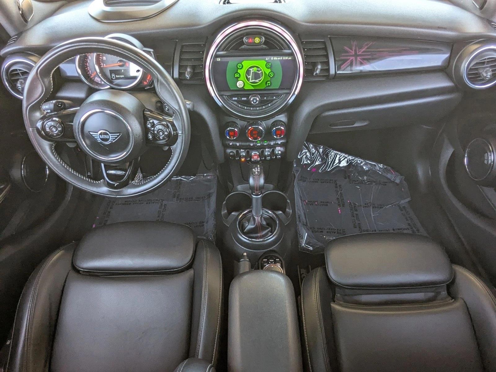 Thumbnail: 2019 MINI Cooper Hardtop - 3