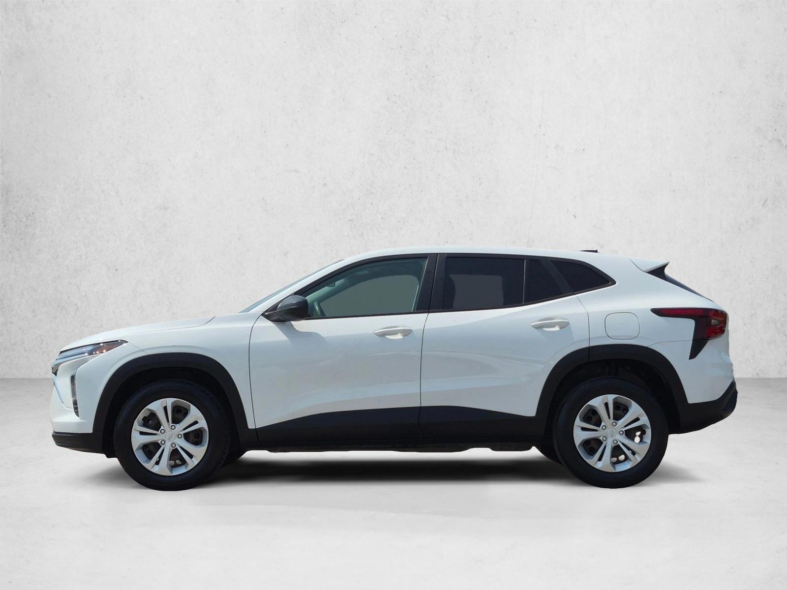 Thumbnail: 2024 Chevrolet Trax - 2