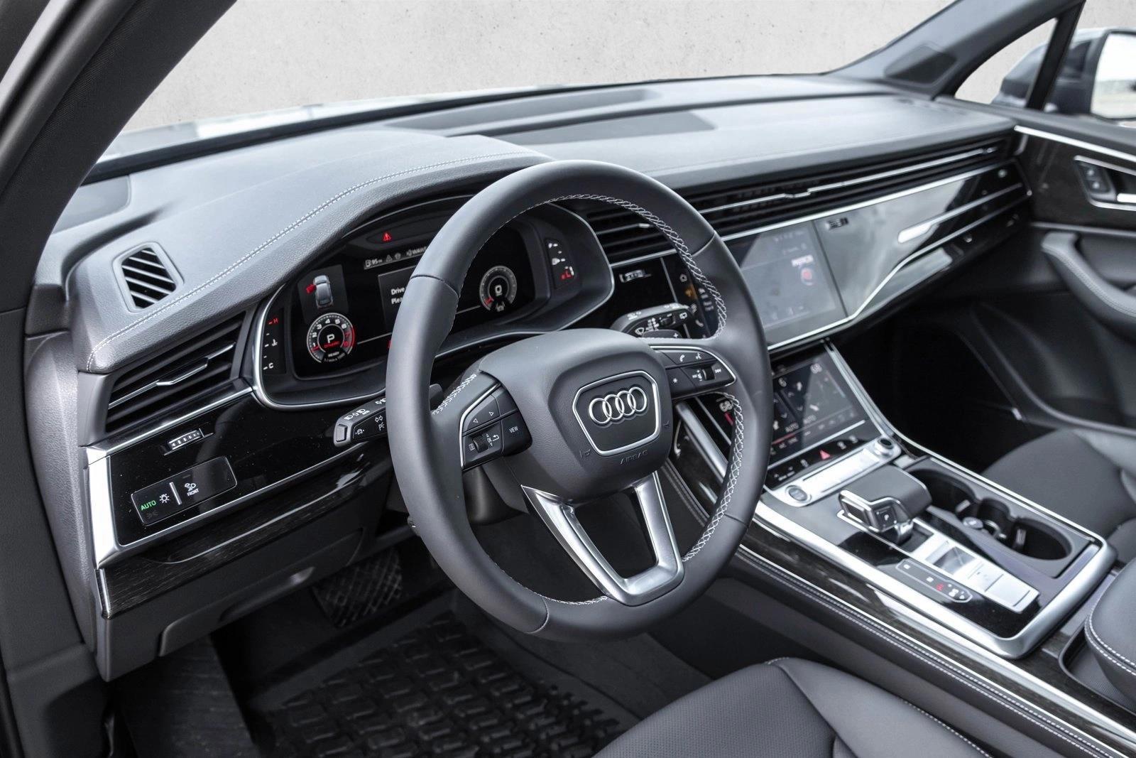 Thumbnail: 2026 Audi Q7 - 3
