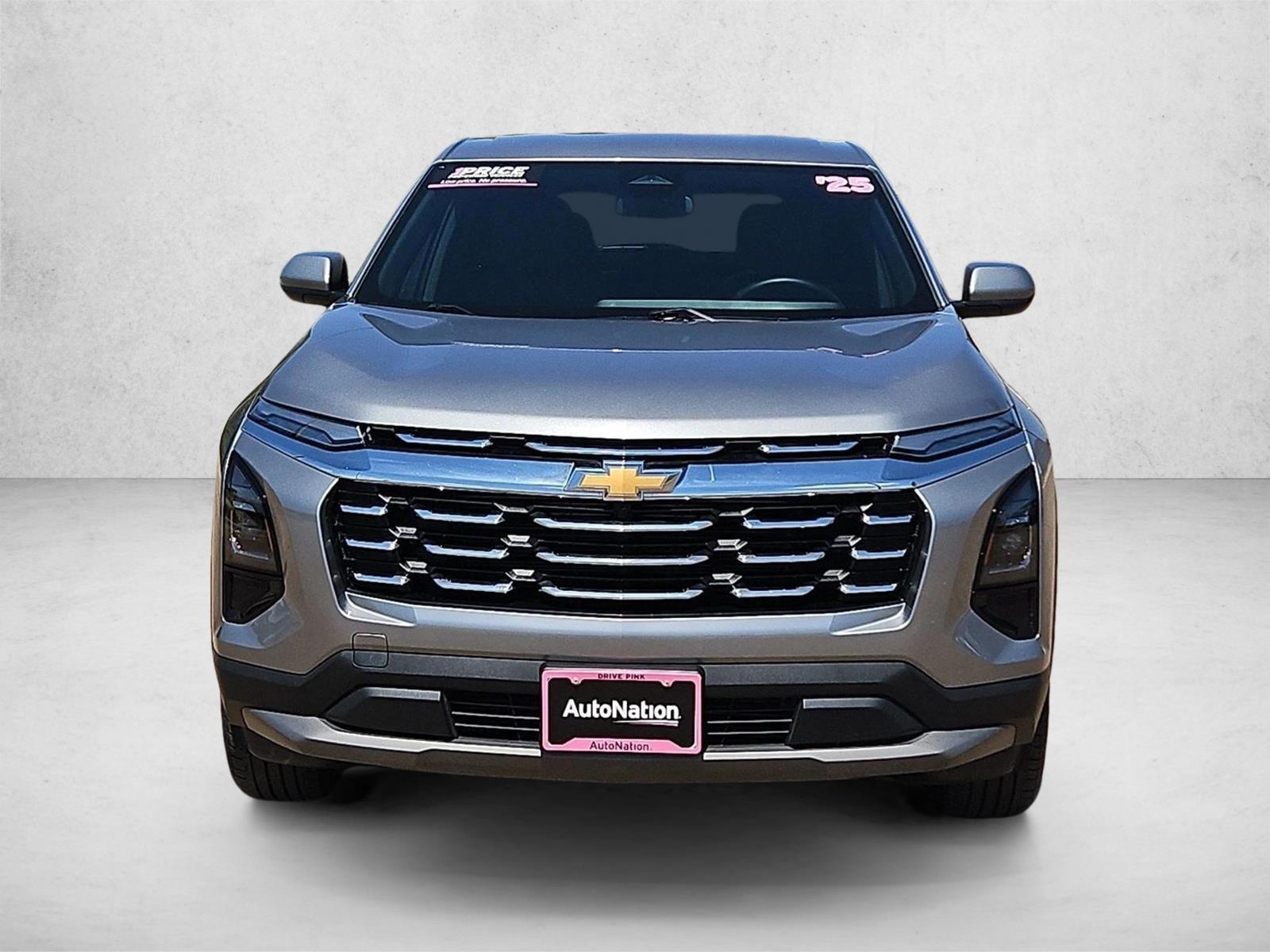 2025 Chevrolet Equinox LT - Photo 2