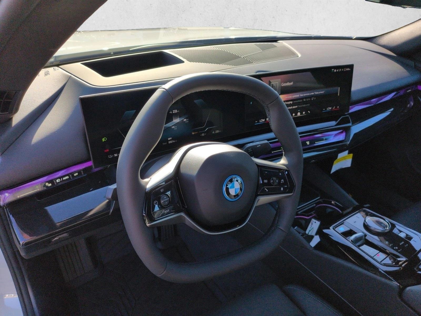 Thumbnail: 2026 BMW i5 - 3