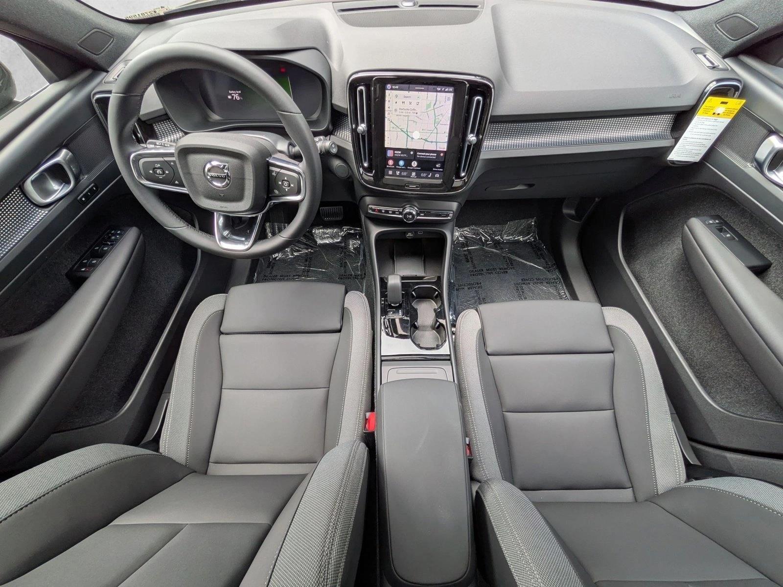 Thumbnail: 2026 Volvo EX40 - 3