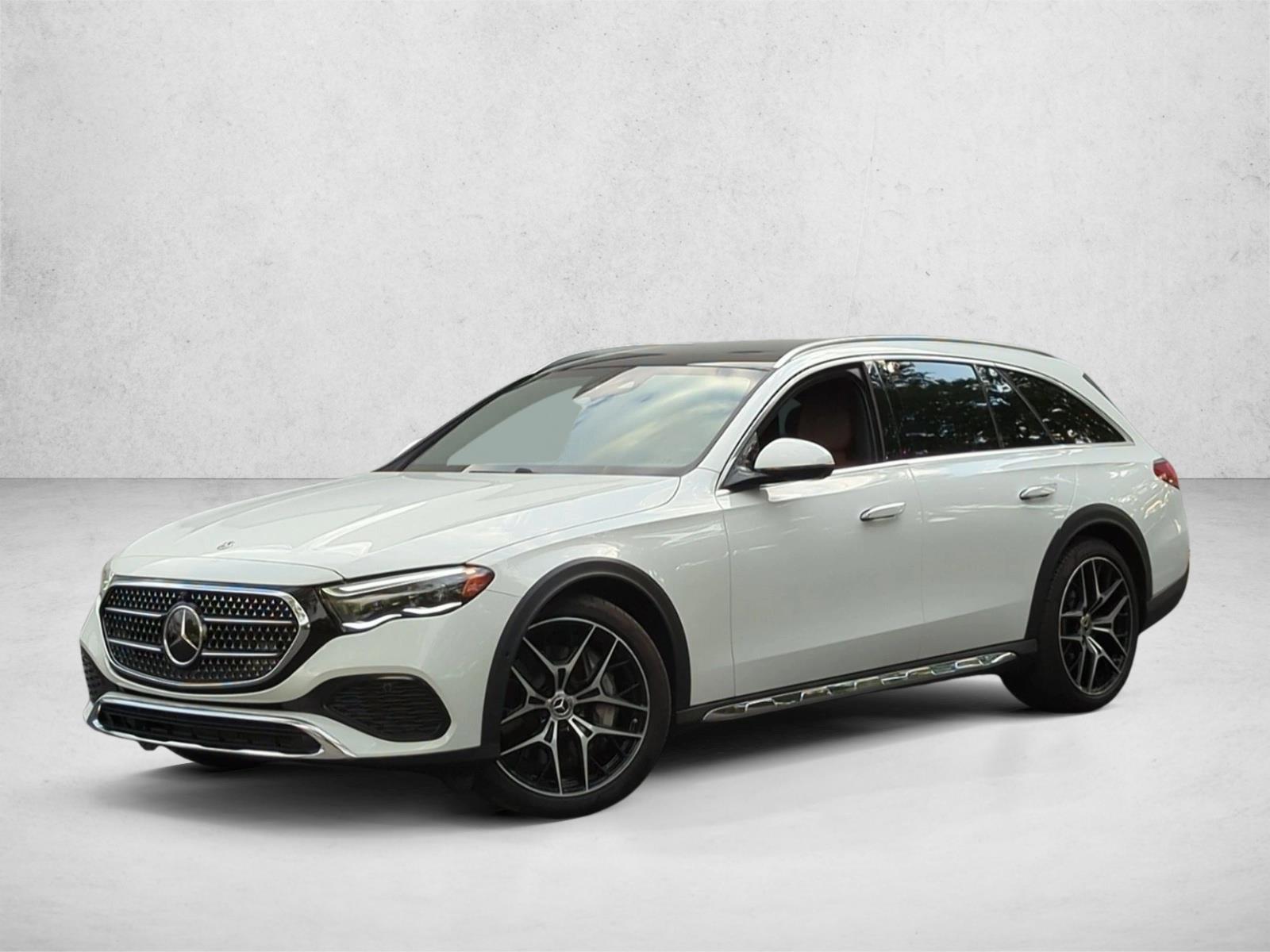 Thumbnail: 2024 Mercedes-Benz E-Class - 1