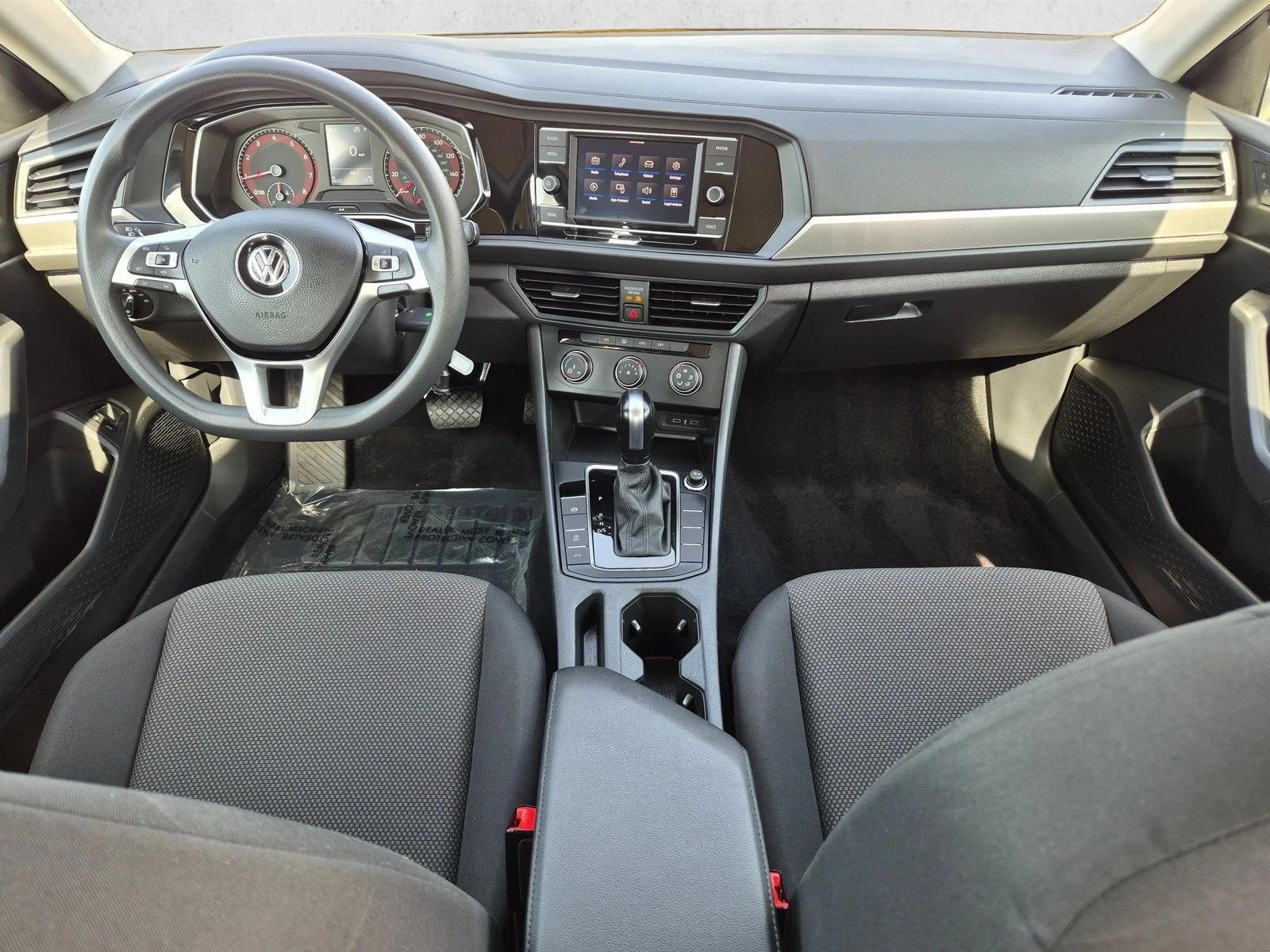 Thumbnail: 2021 Volkswagen Jetta - 3