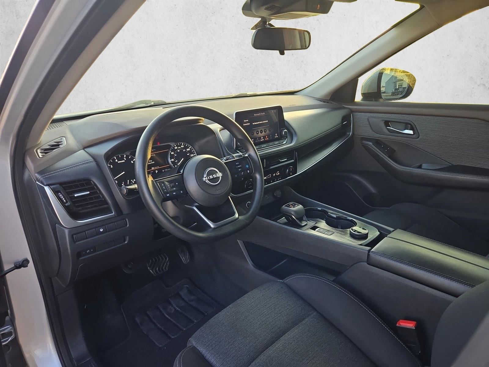 Thumbnail: 2022 Nissan Rogue - 3