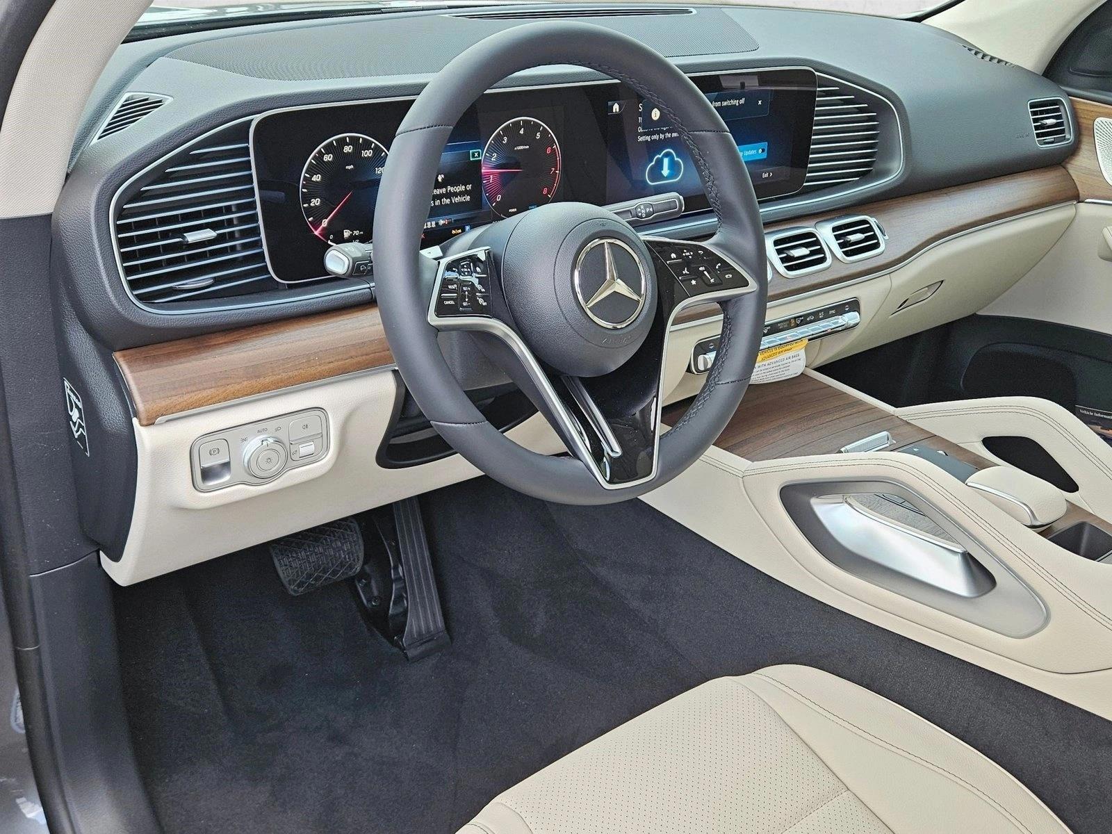 Thumbnail: 2026 Mercedes-Benz GLE - 3
