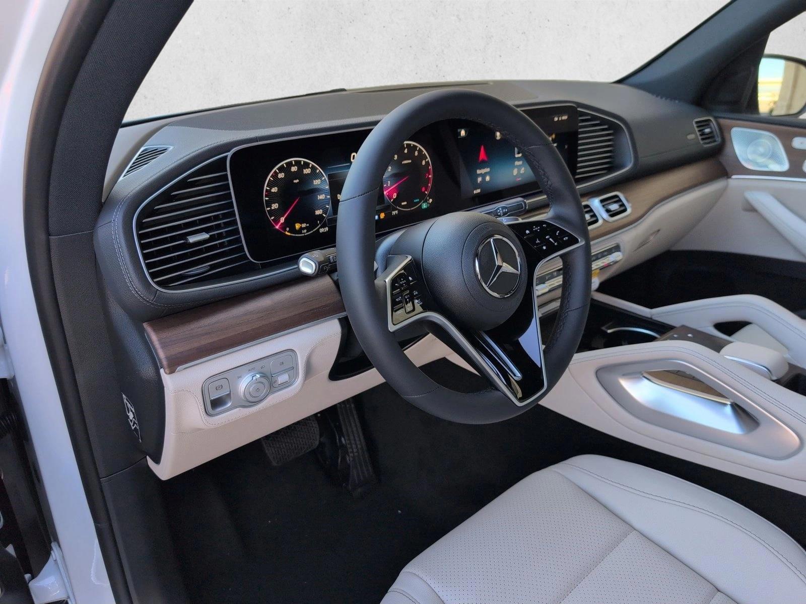 Thumbnail: 2026 Mercedes-Benz GLE - 3