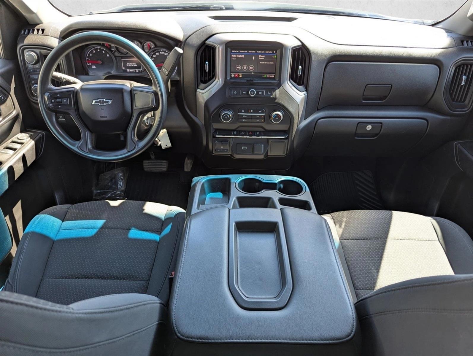 Thumbnail: 2020 Chevrolet Silverado 1500 - 3